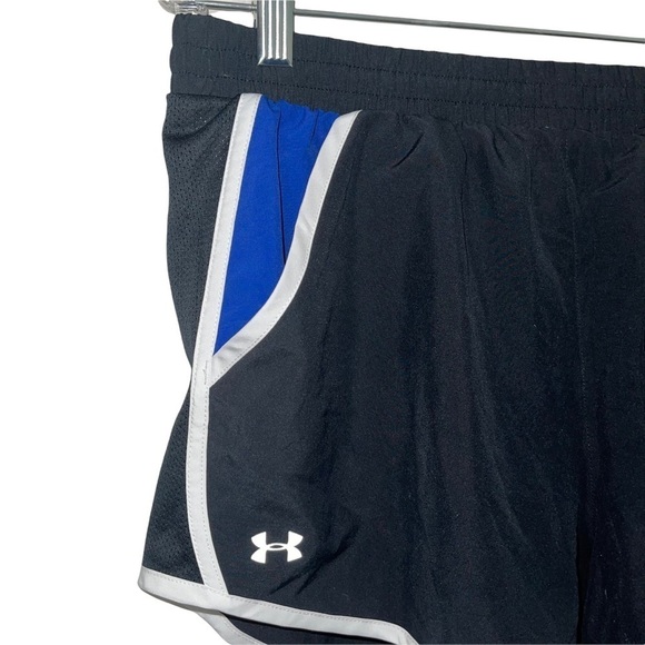 Under Armor Woman Shorts Size L ! - Picture 4 of 6